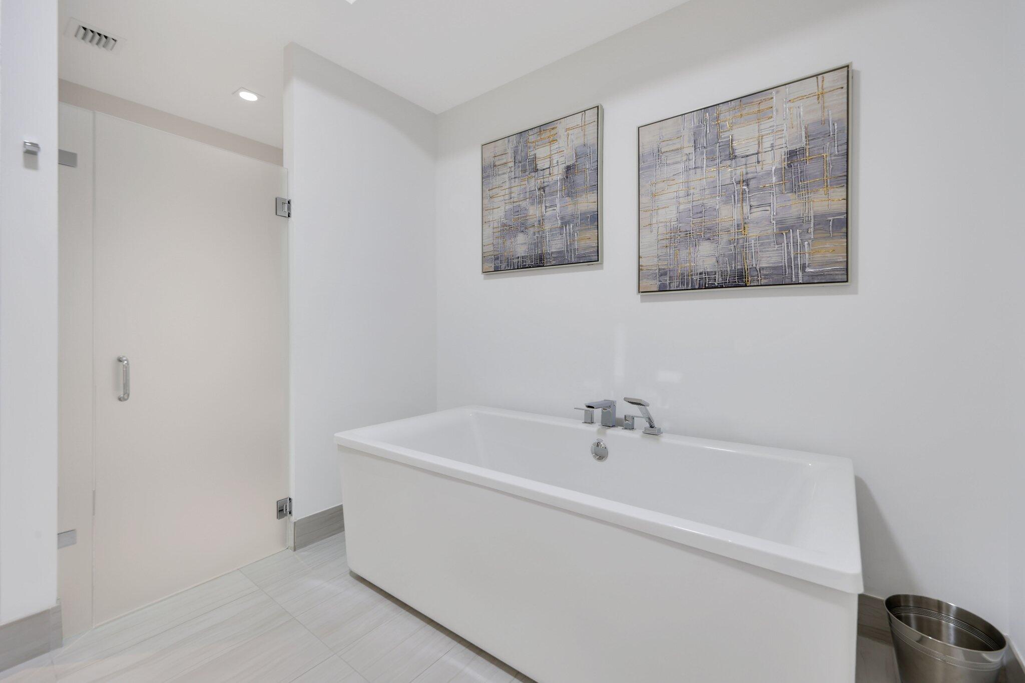 TOWER 155 CONDO - Residential