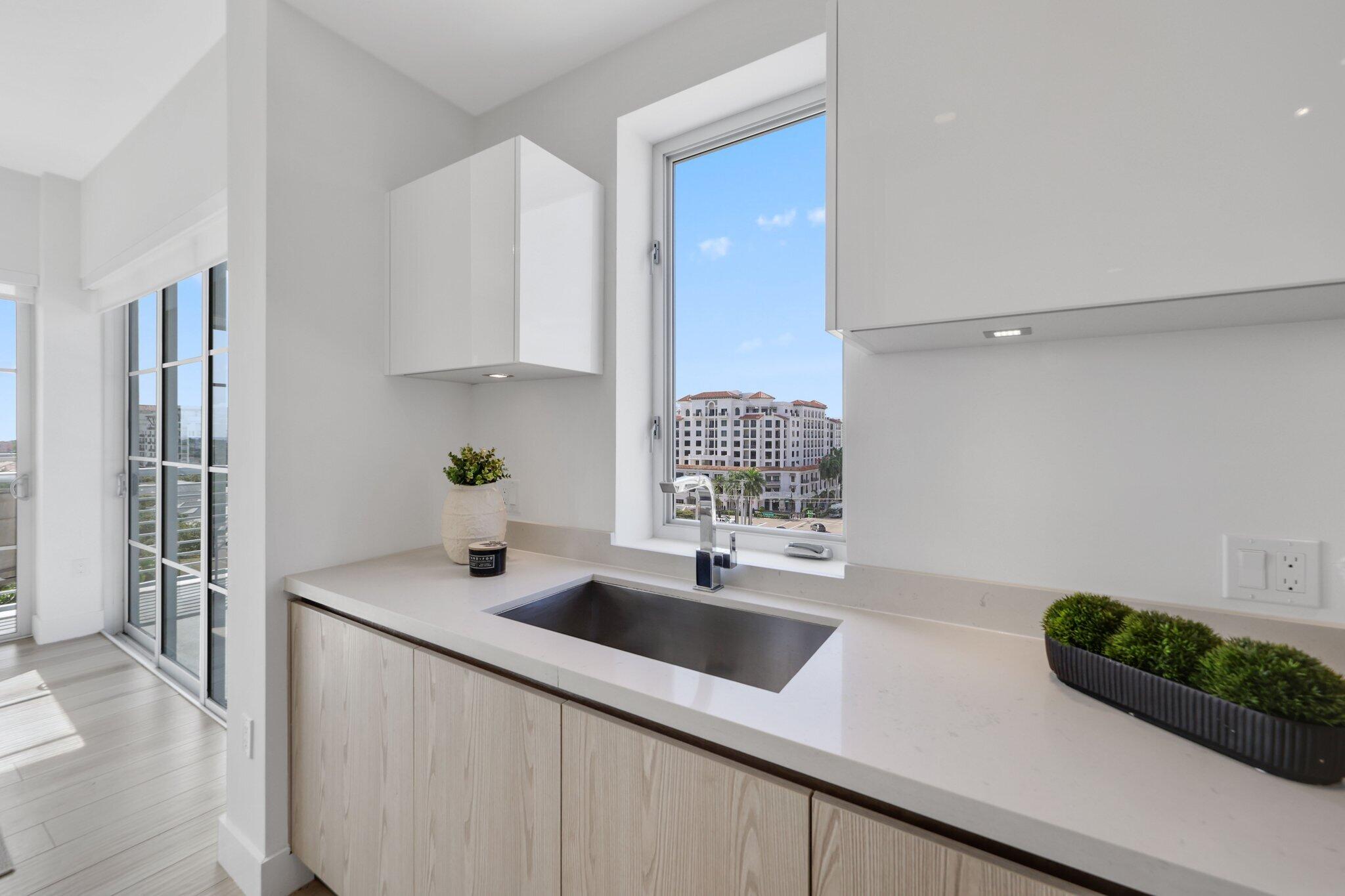 TOWER 155 CONDO - Residential