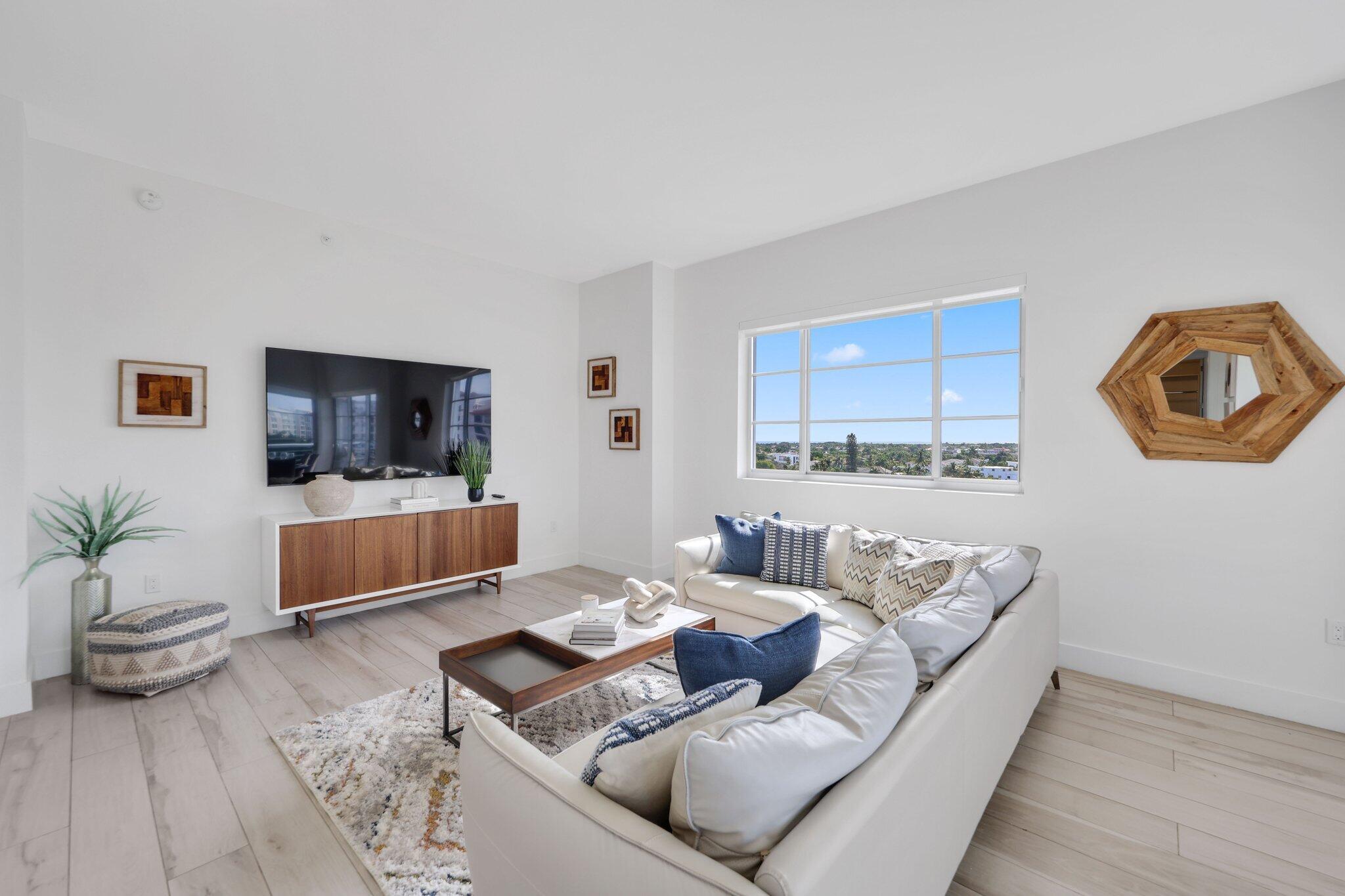 TOWER 155 CONDO - Residential