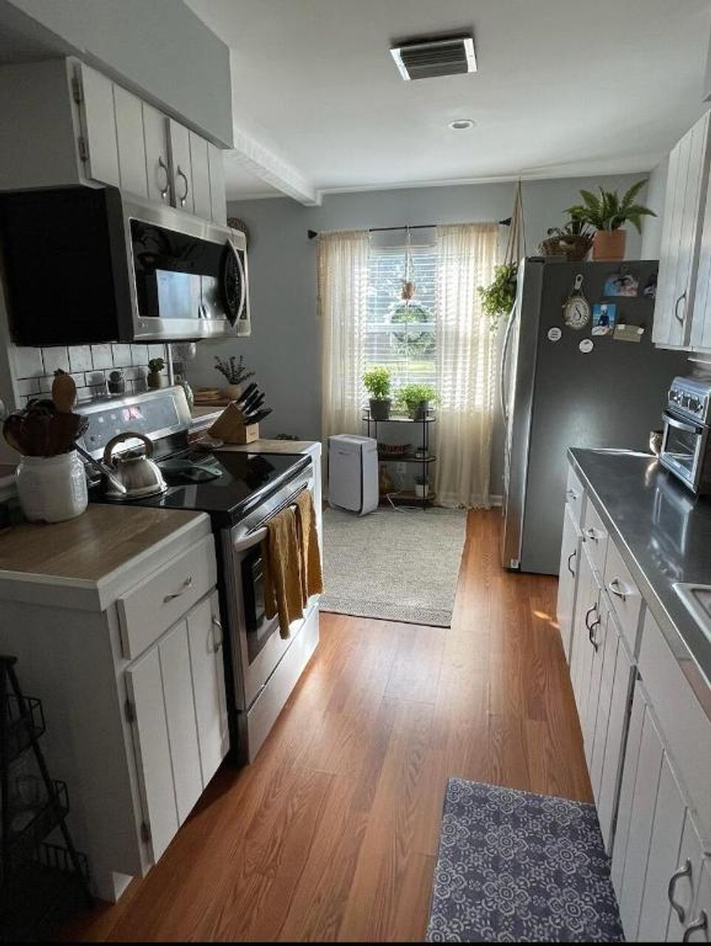 Photo of 707 Pinegrove Avenue, Jupiter, FL 33458 (MLS # R10934074)