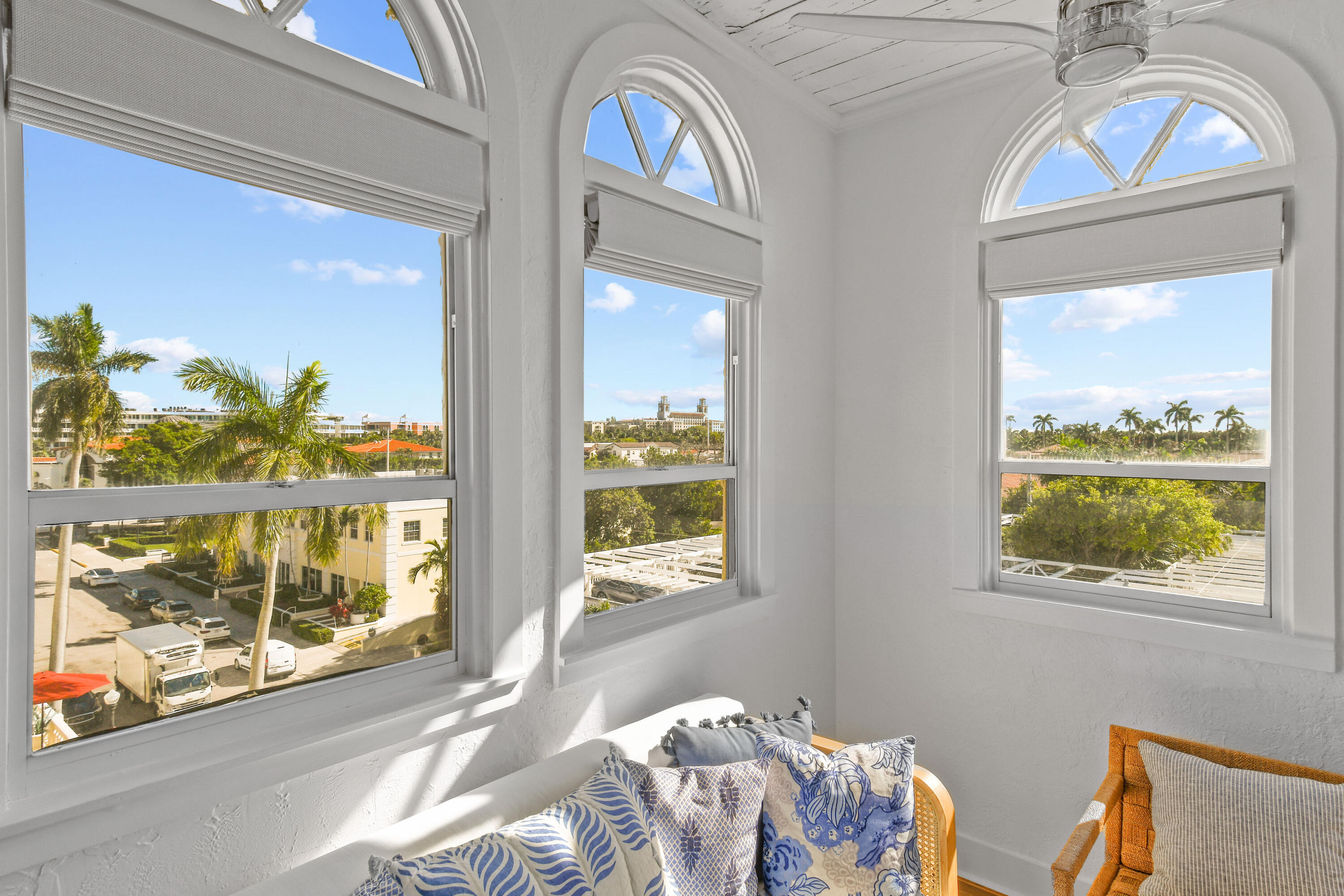 235 Sunrise Avenue Ph6