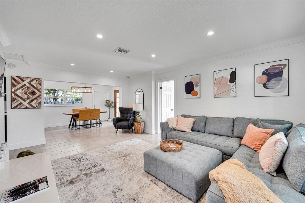 Photo of 1499 NE 33rd Street, Oakland Park, FL 33334 (MLS # F10496435)