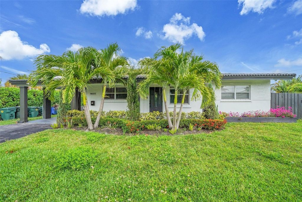 Photo of 1499 NE 33rd Street, Oakland Park, FL 33334 (MLS # F10496435)