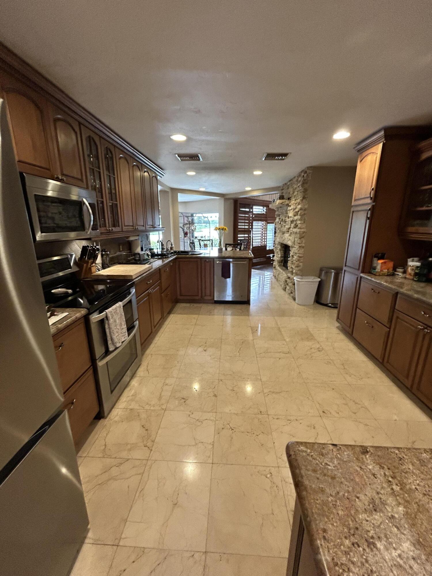 LAGO MAR COLONY-TWO - Residential