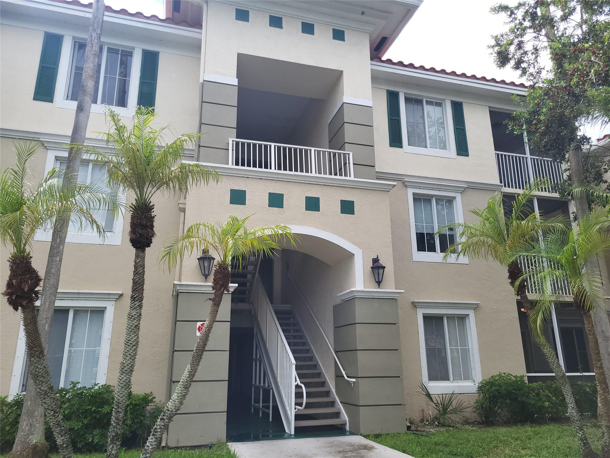 PALMS POINT(THE)CONDO - Residential Lease