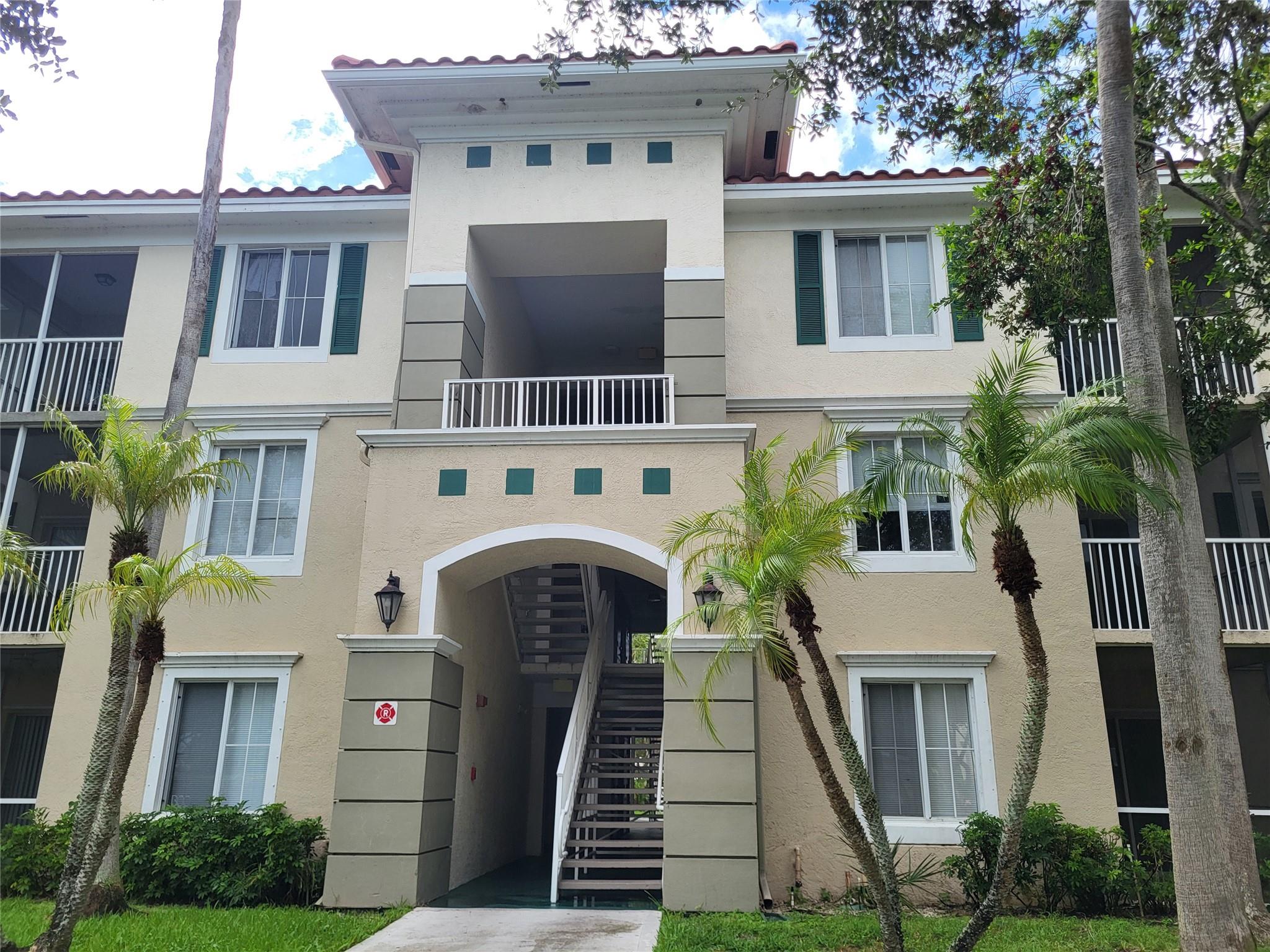 PALMS POINT(THE)CONDO - Residential Lease