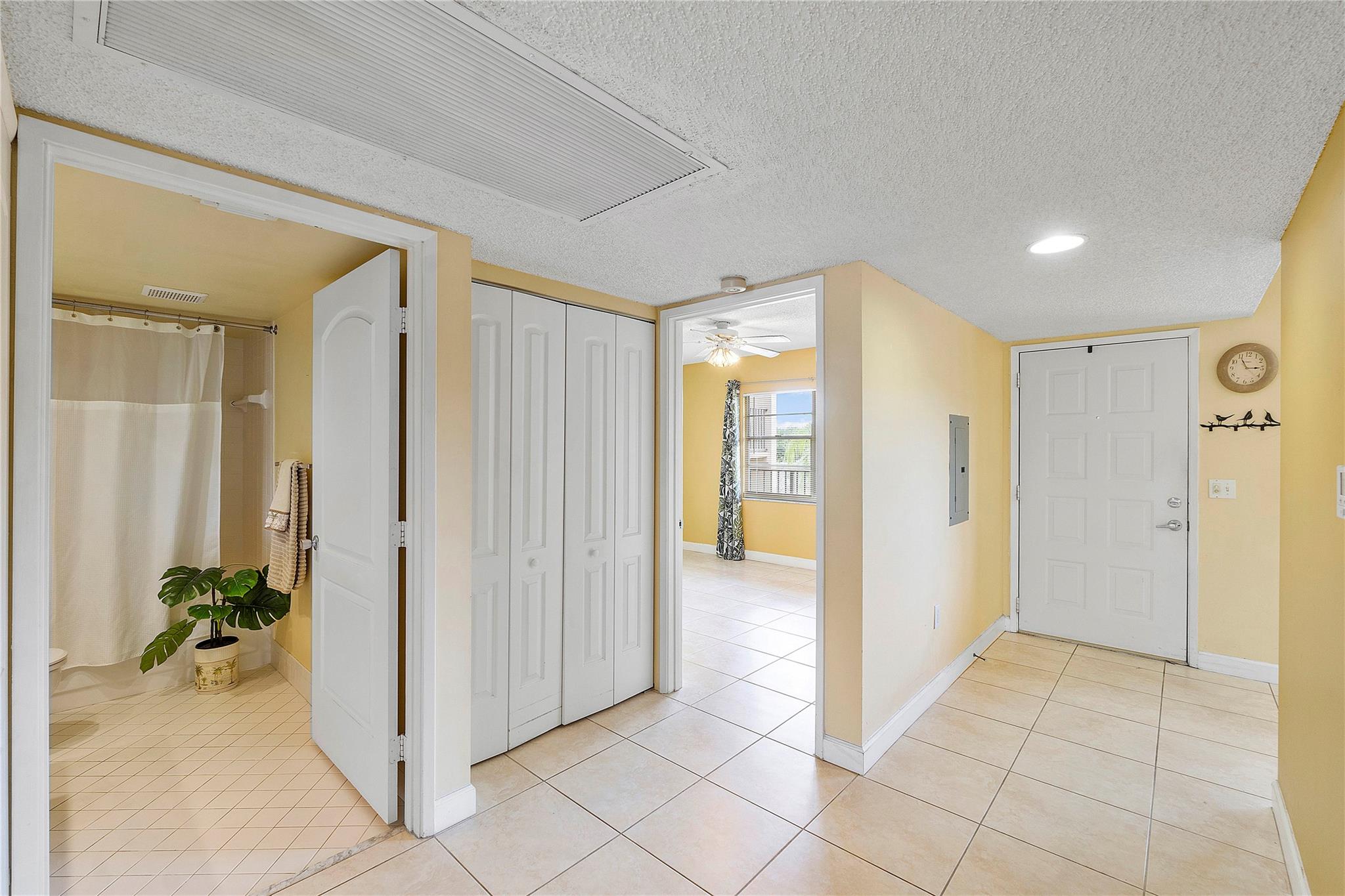 IVANHOE E - Residential