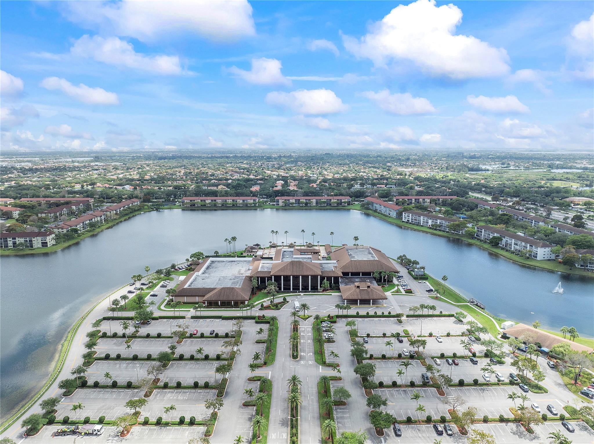 IVANHOE E - Residential