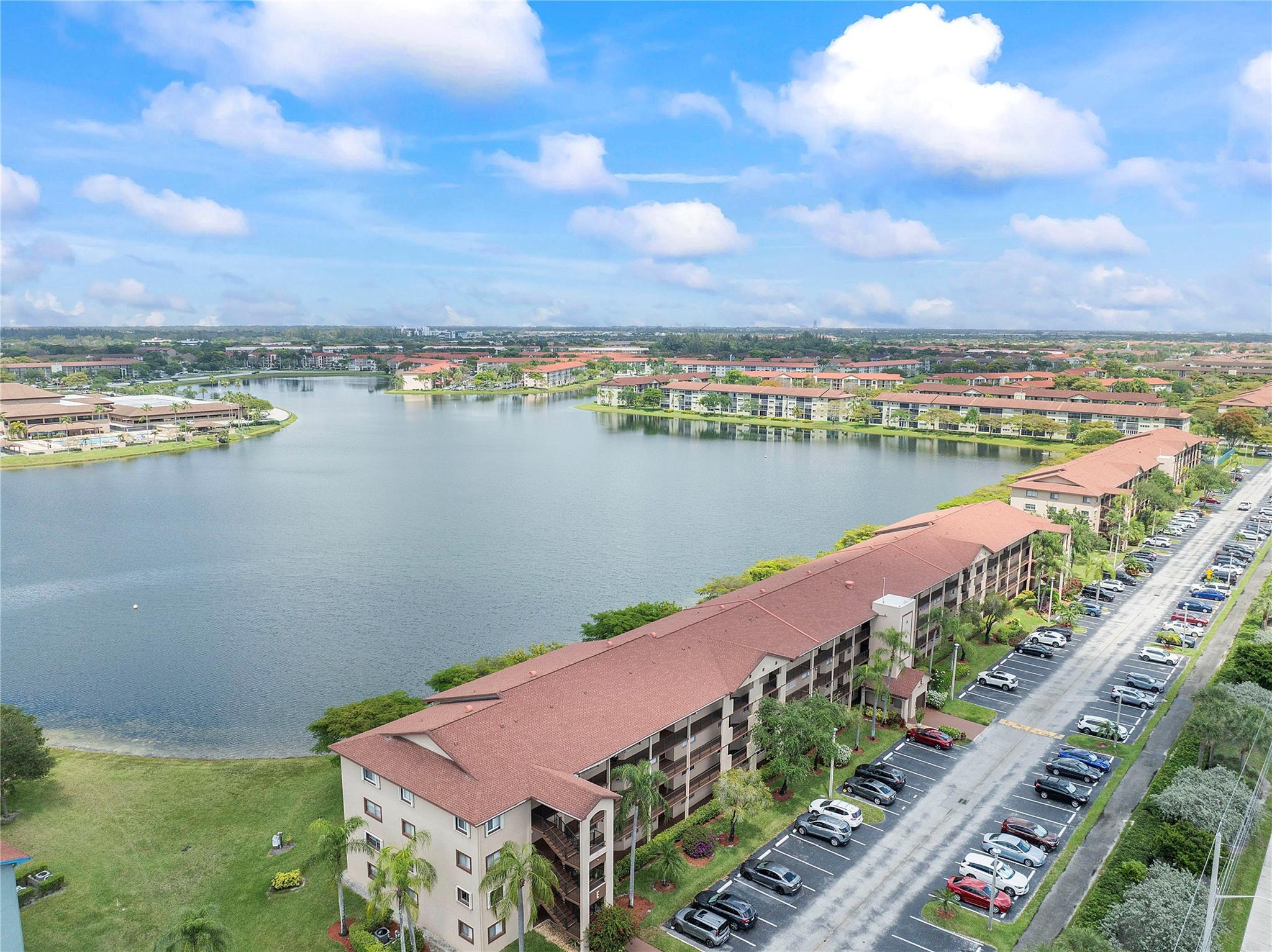 IVANHOE E - Residential