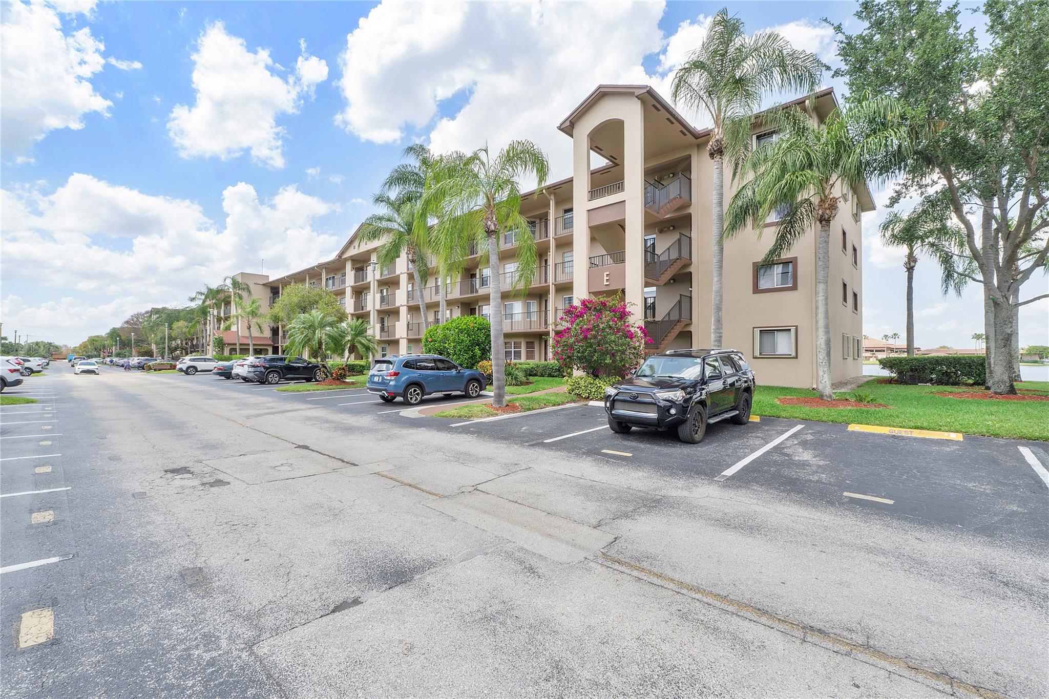 IVANHOE E - Residential
