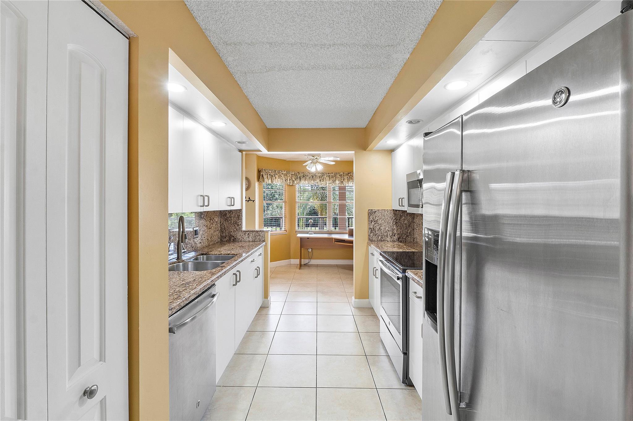 IVANHOE E - Residential