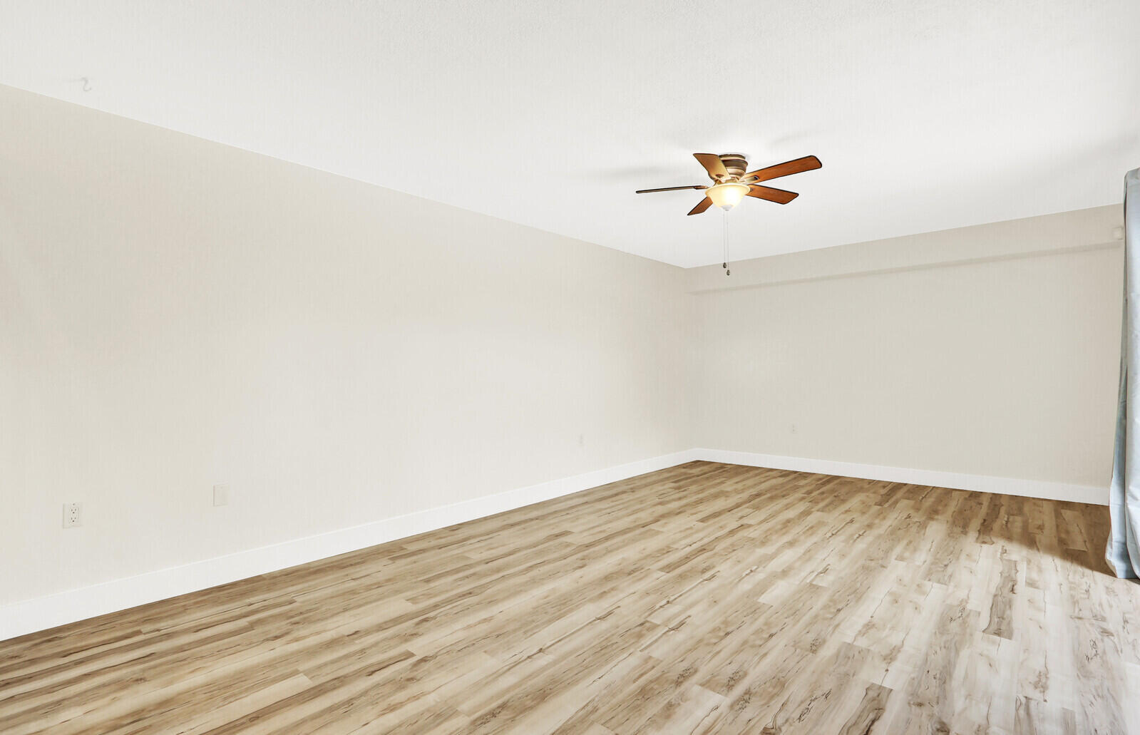 VILLAGE OF SANDALWOOD LAKES SOUTH - Residential