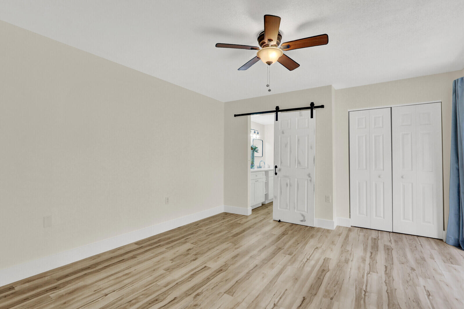 VILLAGE OF SANDALWOOD LAKES SOUTH - Residential