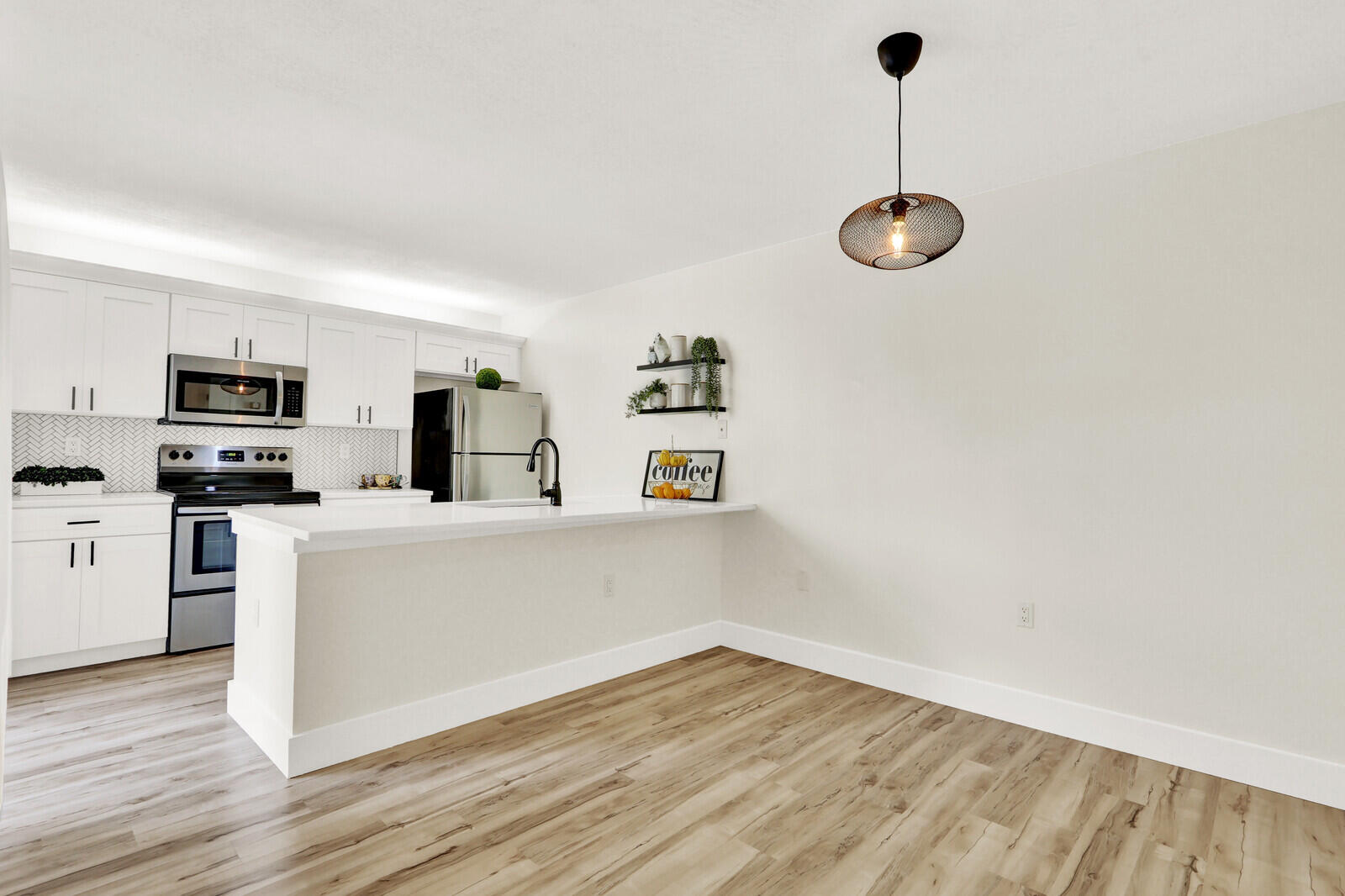 VILLAGE OF SANDALWOOD LAKES SOUTH - Residential