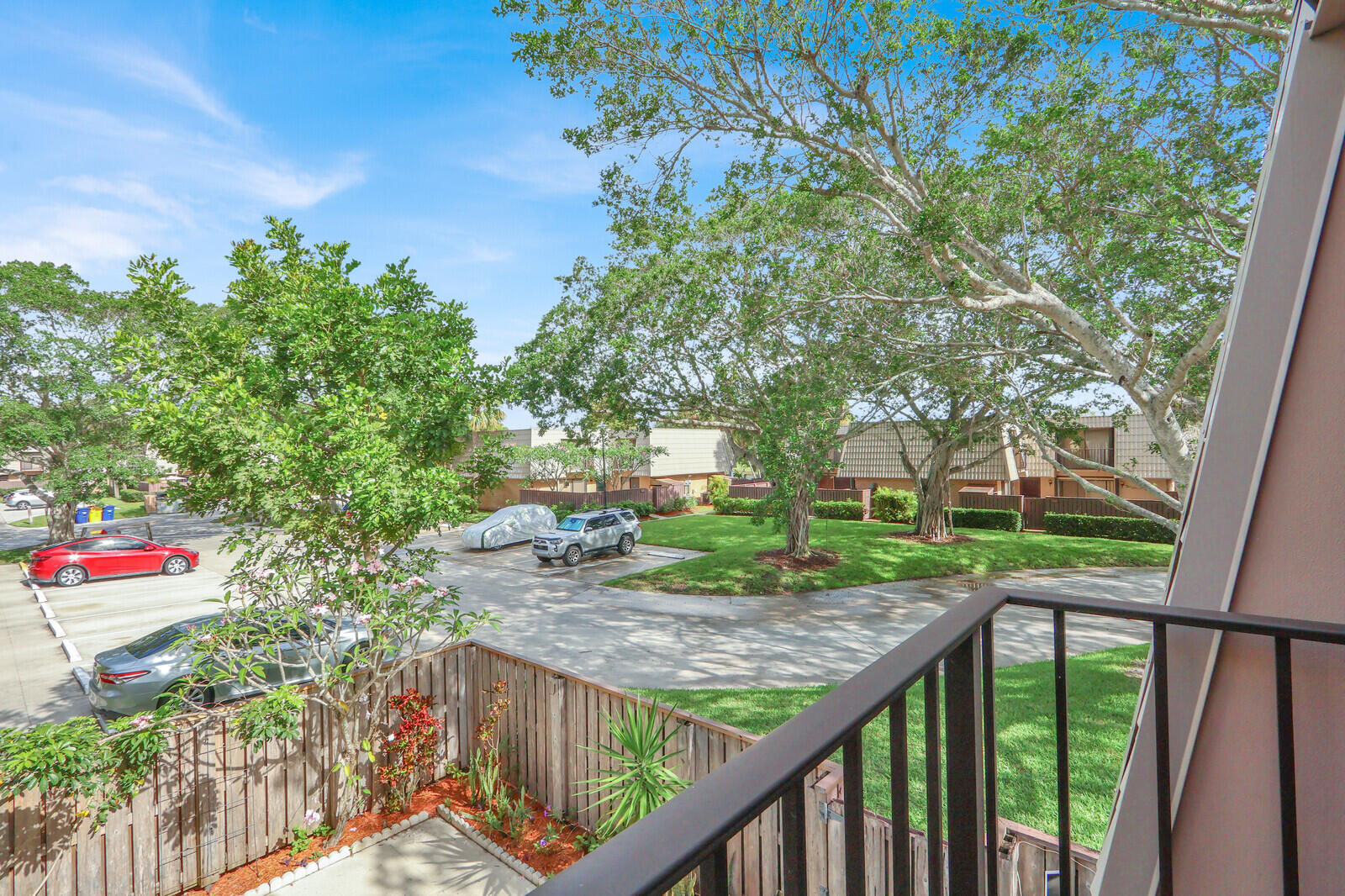 VILLAGE OF SANDALWOOD LAKES SOUTH - Residential