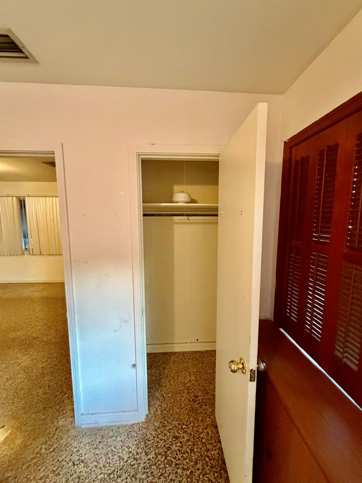 LAKE WORTH TOWN OF - Residential Lease