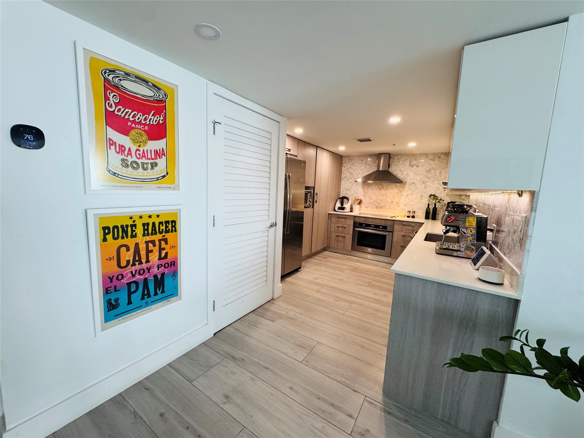 THE PALMS CONDO - Residential