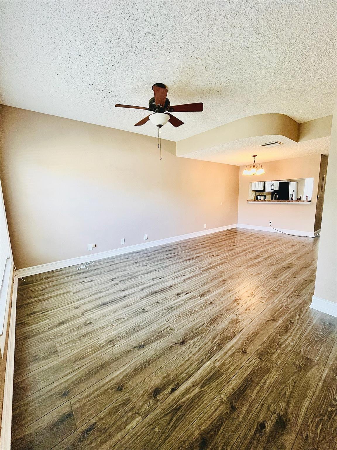 8132 San Carlos Cir