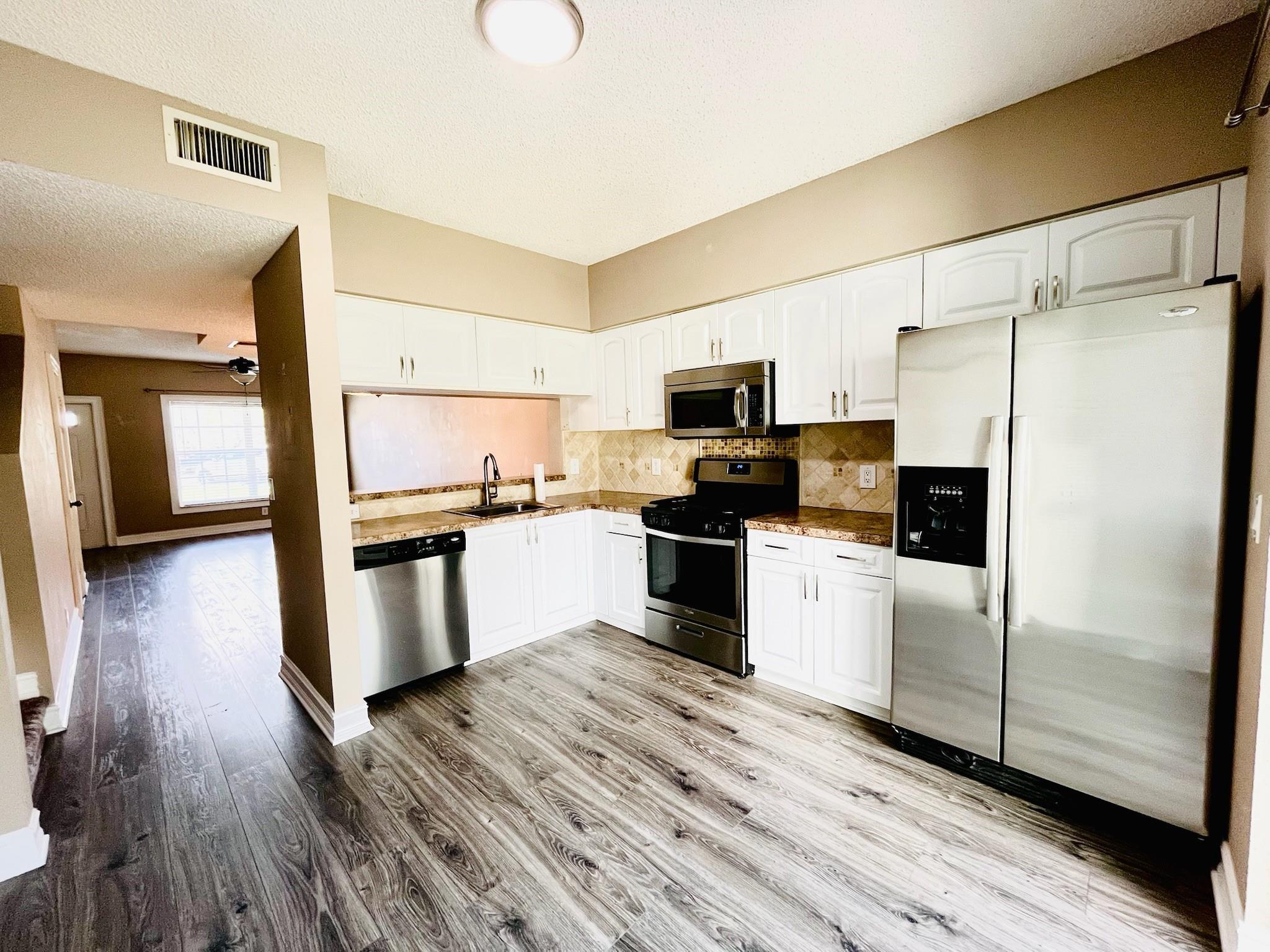 8132 San Carlos Cir