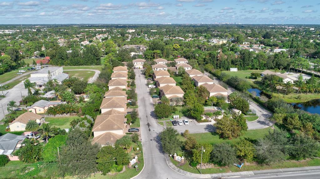 VILLAS SANTORINI CONDO - Residential