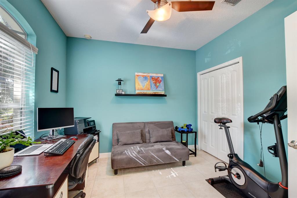 VILLAS SANTORINI CONDO - Residential