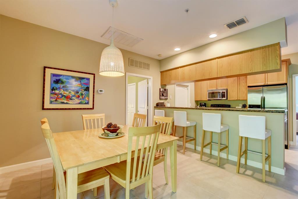 VILLAS SANTORINI CONDO - Residential