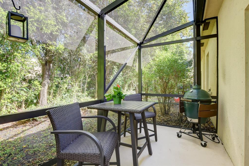 VILLAS SANTORINI CONDO - Residential