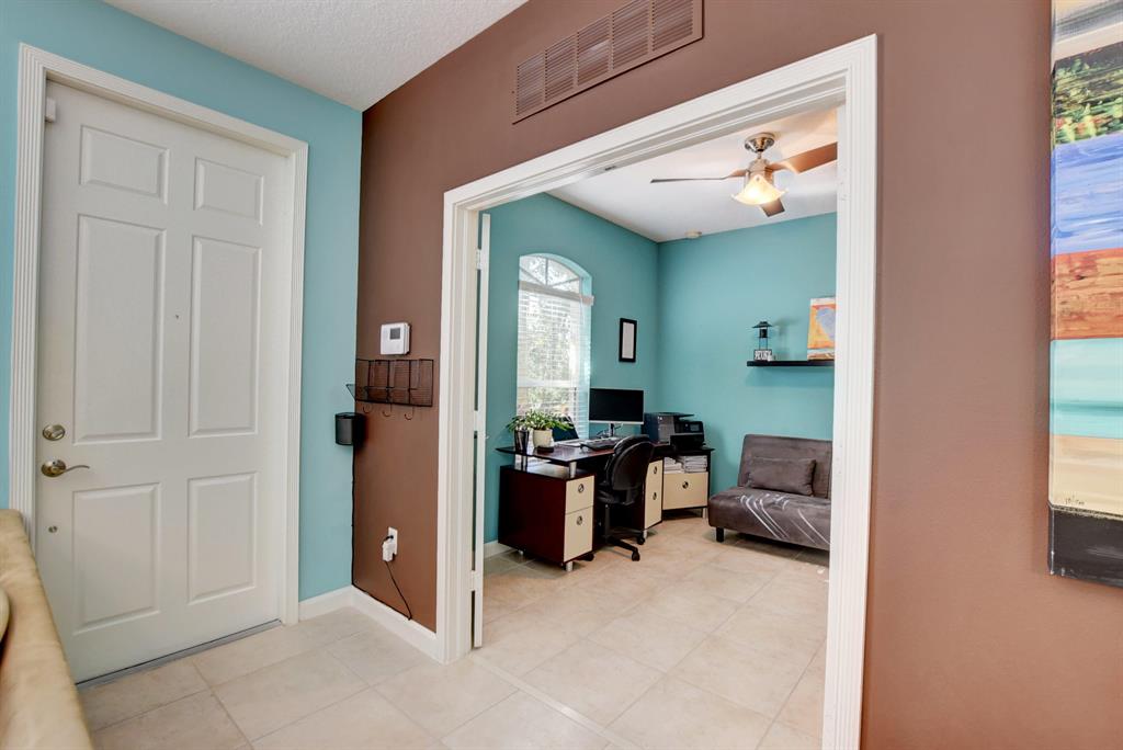 VILLAS SANTORINI CONDO - Residential