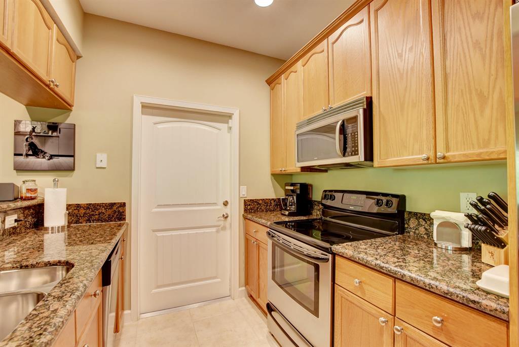 VILLAS SANTORINI CONDO - Residential