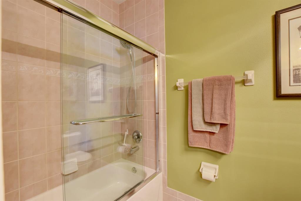 VILLAS SANTORINI CONDO - Residential