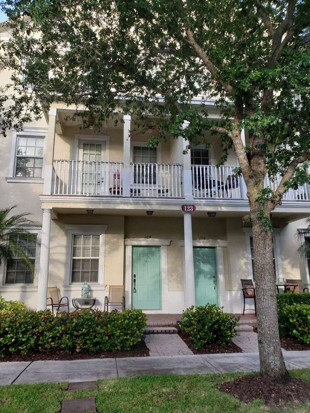 Photo of 123 E Royal Palm Circle #104, Jupiter, FL 33458 (MLS # F10552400)