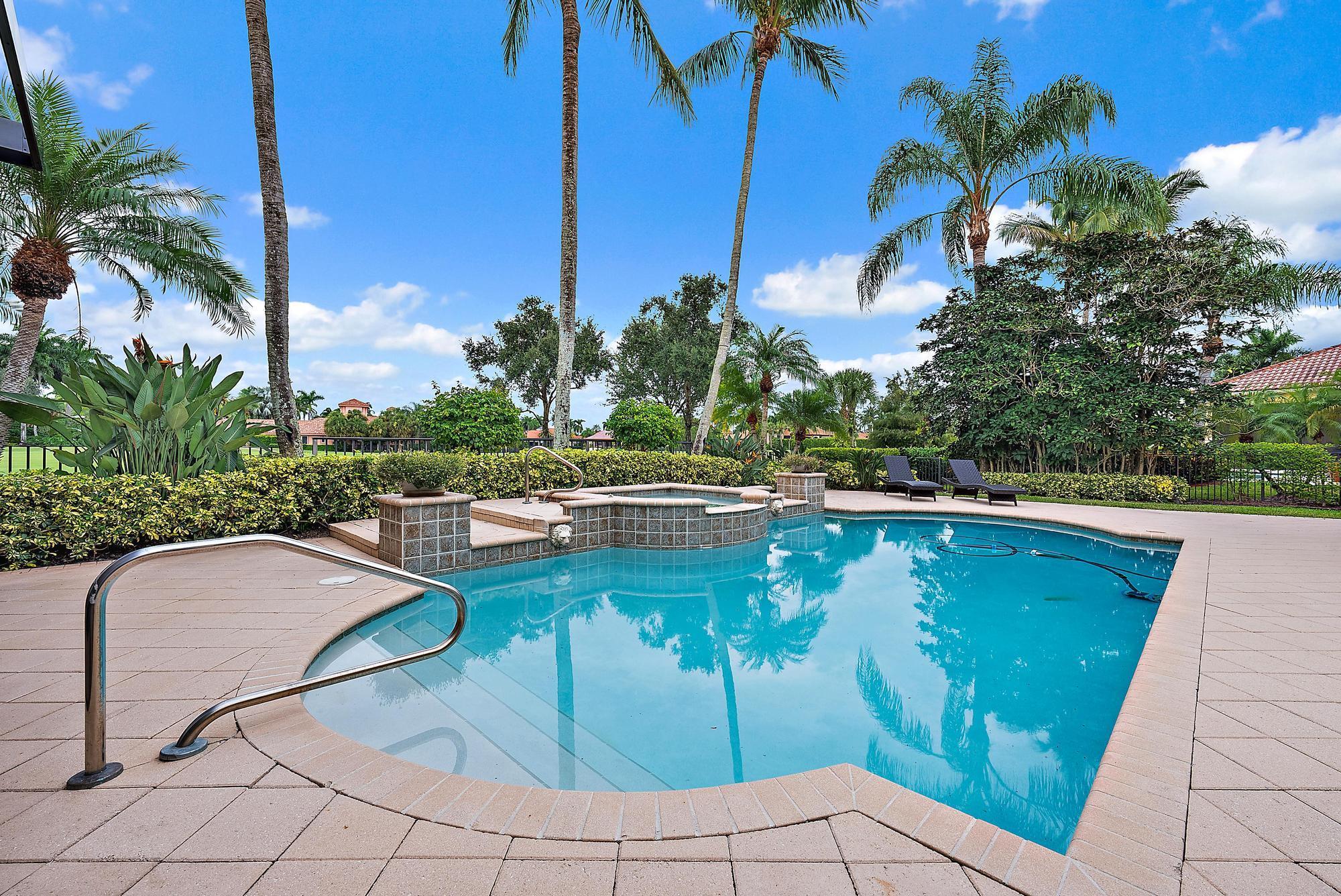 IBIS GOLF AND COUNTRY CLU - Residential