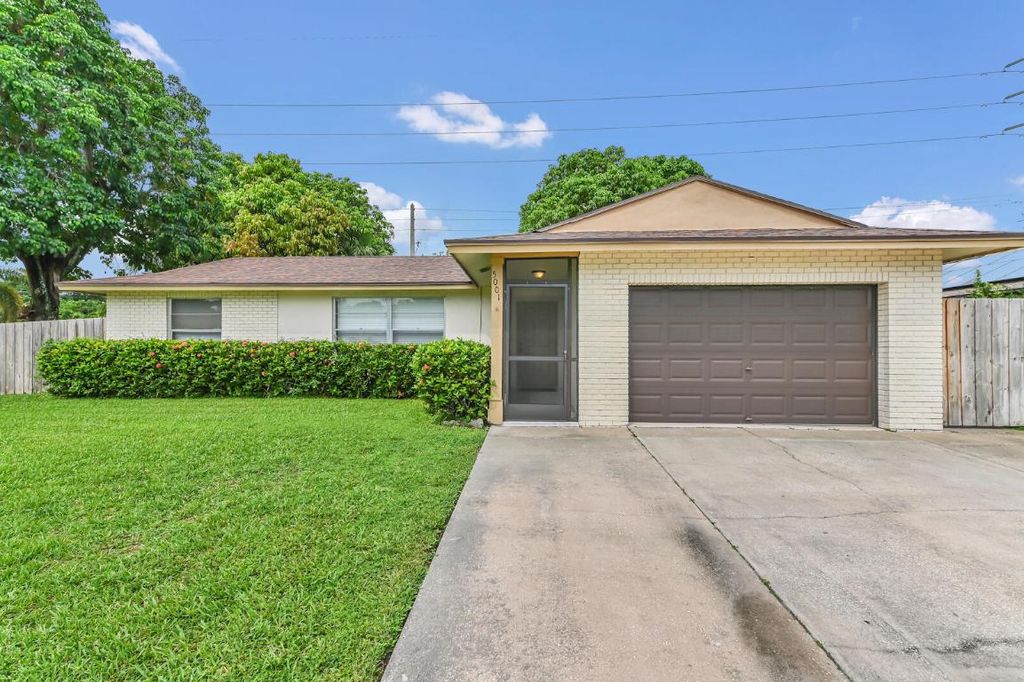 Photo of 5001 Woodstone Circle, Lake Worth, FL 33463 (MLS # R11121550)