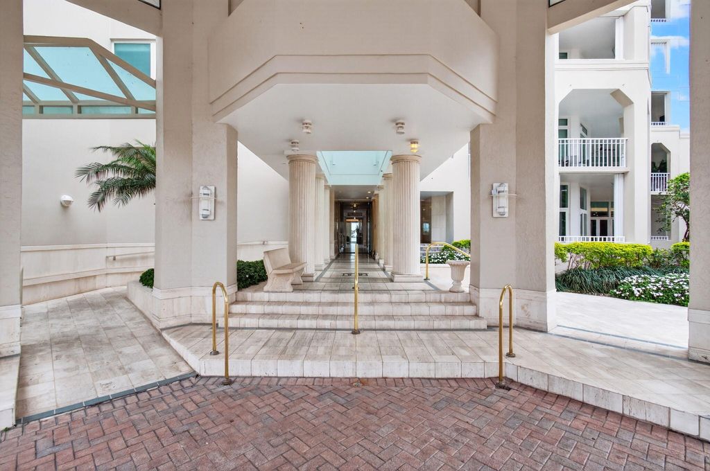 Photo of 300 SE 5th Avenue #2160, Boca Raton, FL 33432 (MLS # R11149825)