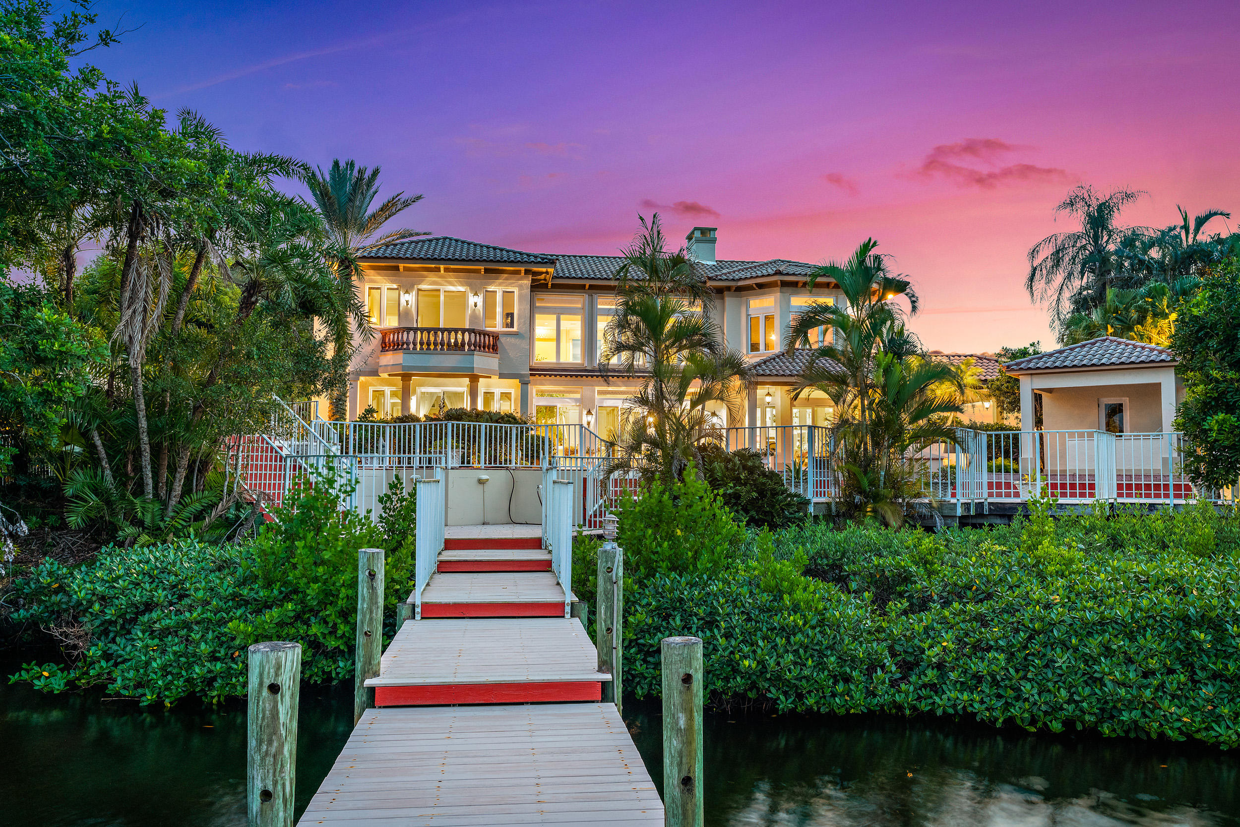 Admirals Cove - Residential