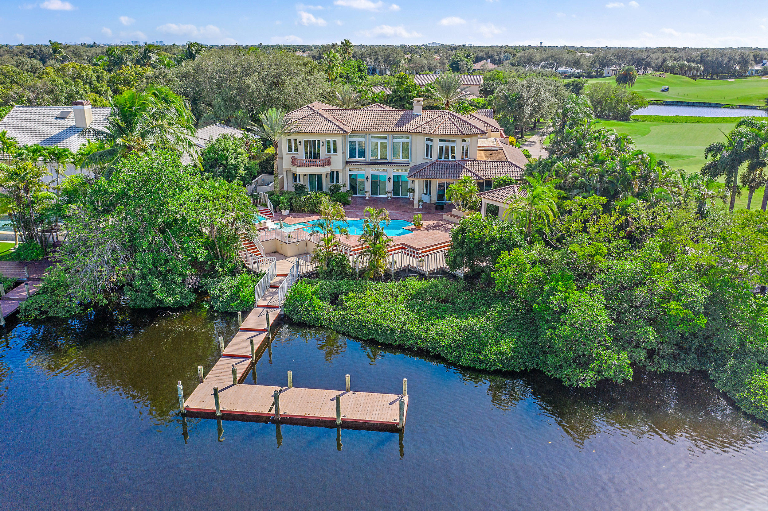 Admirals Cove - Residential