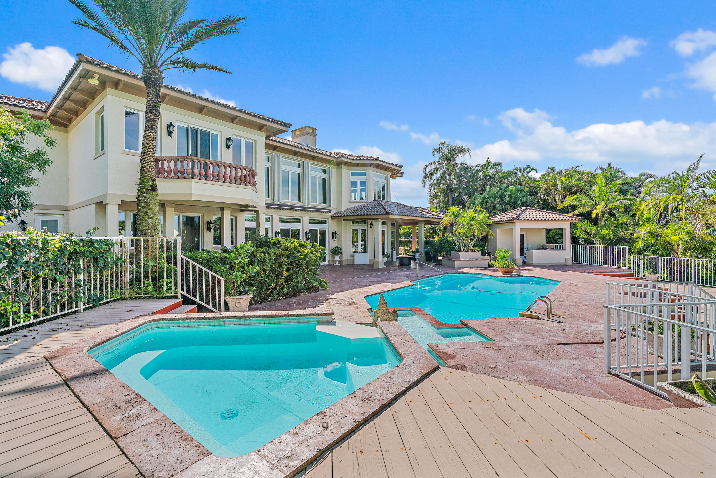 Admirals Cove - Residential