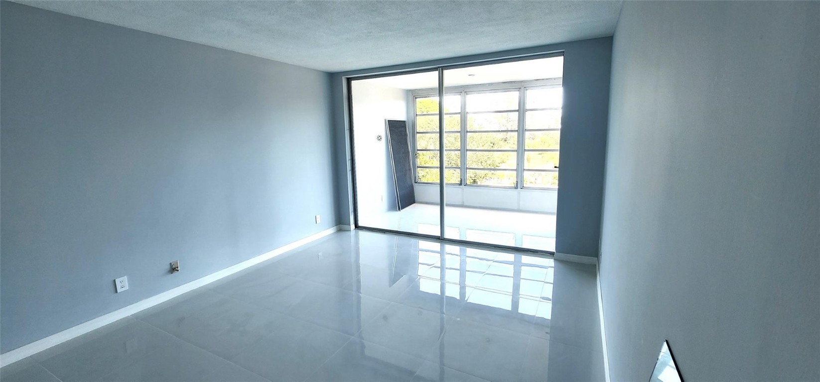 PALM AIRE COUNTRY CLUB - Residential