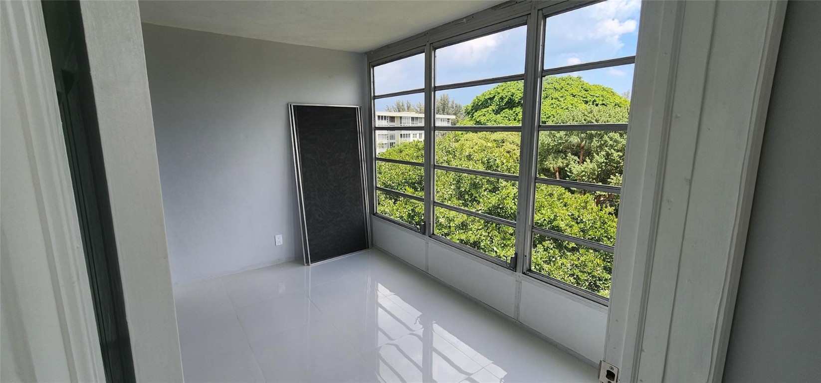 PALM AIRE COUNTRY CLUB - Residential