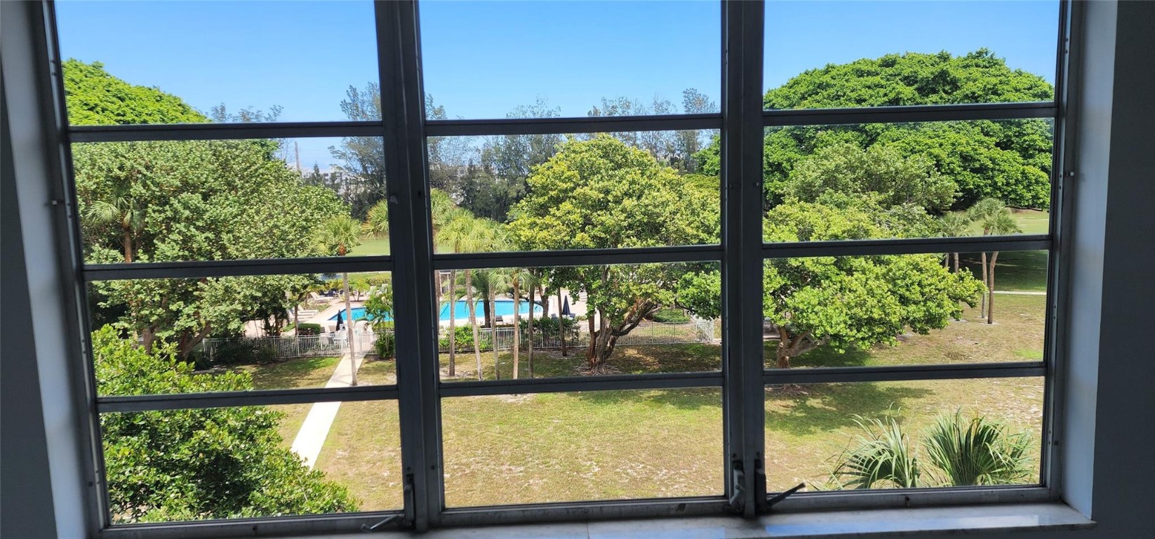 PALM AIRE COUNTRY CLUB - Residential