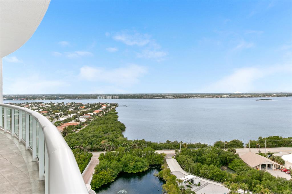 BEACH FRONT AT SINGER ISL - Residential