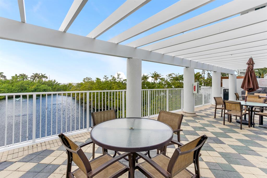 BEACH FRONT AT SINGER ISL - Residential