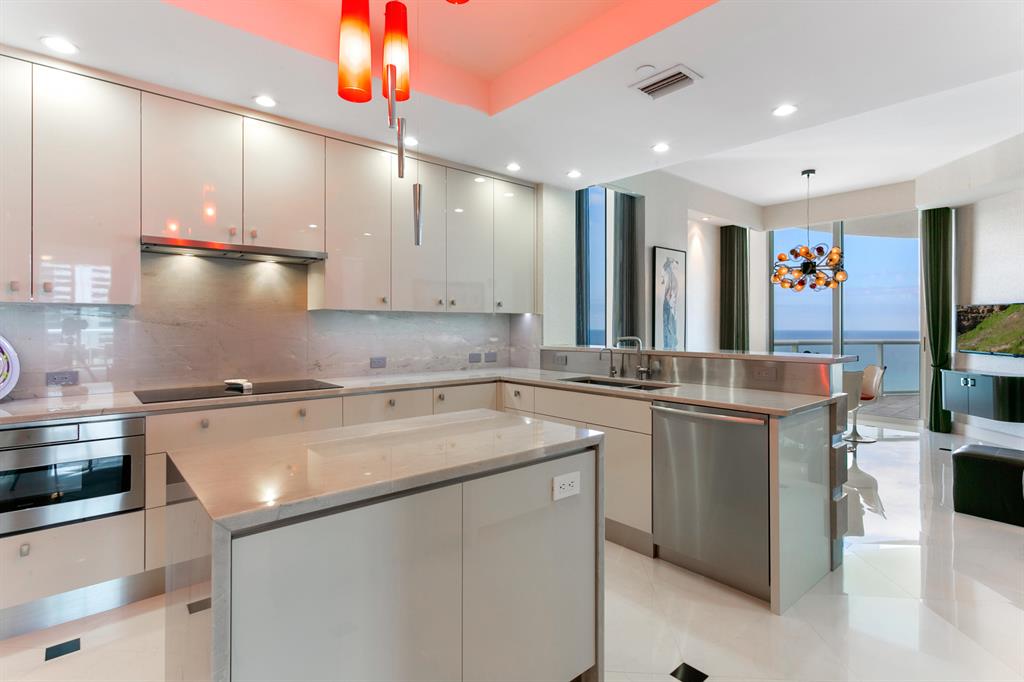 BEACH FRONT AT SINGER ISL - Residential