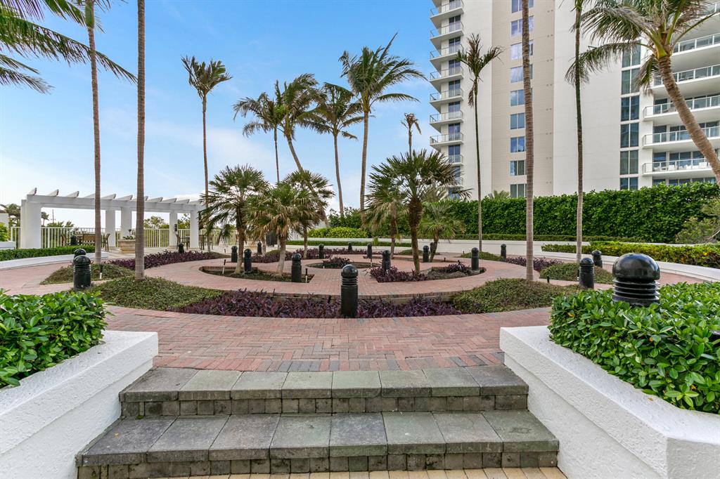 BEACH FRONT AT SINGER ISL - Residential