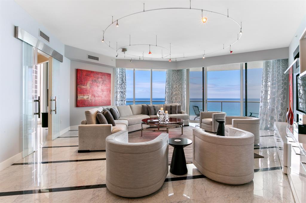 BEACH FRONT AT SINGER ISL - Residential