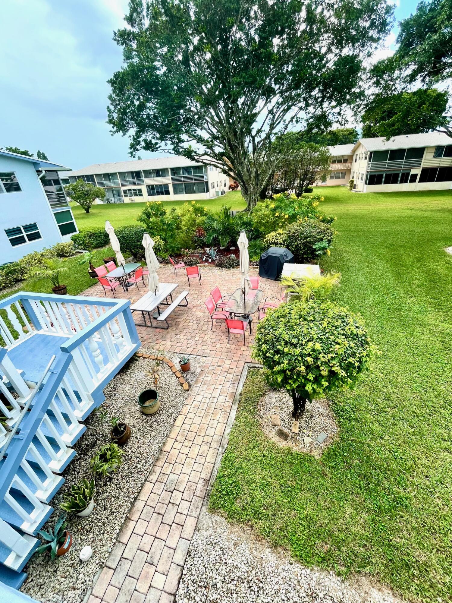 CENTURY VILLAGE - Residential Lease