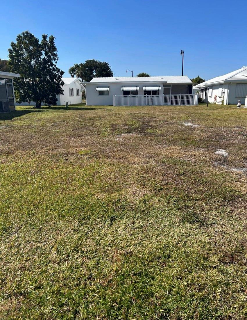 Leisureville Third Sec 65 - Land