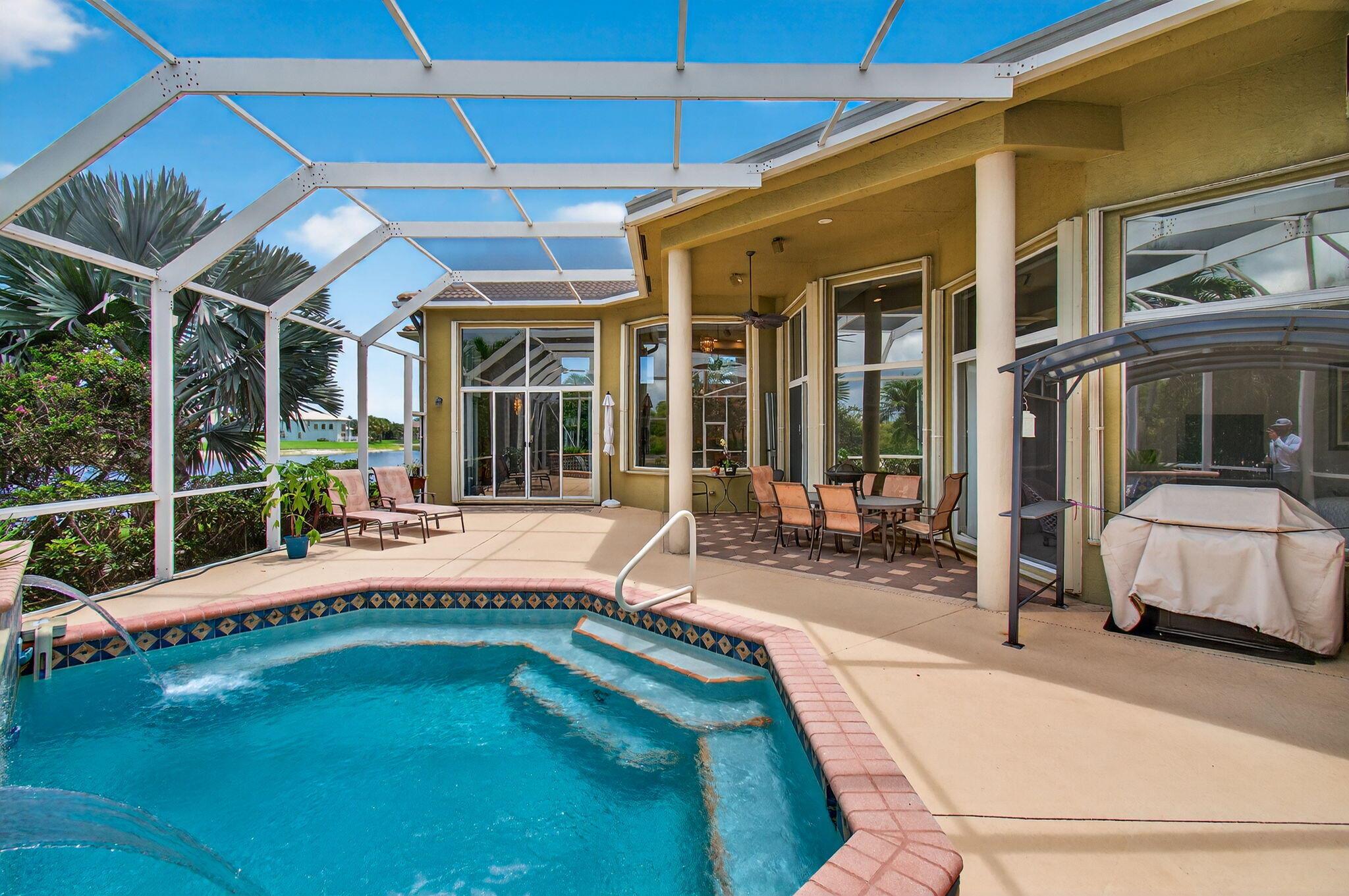 Wellington, Florida, 33414, United States, 5 Bedrooms Bedrooms, ,5 BathroomsBathrooms,Residential,Active,1943719