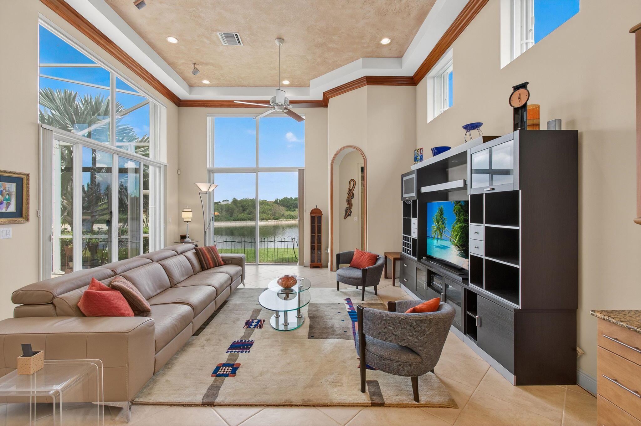 Wellington, Florida, 33414, United States, 5 Bedrooms Bedrooms, ,5 BathroomsBathrooms,Residential,Active,1943719