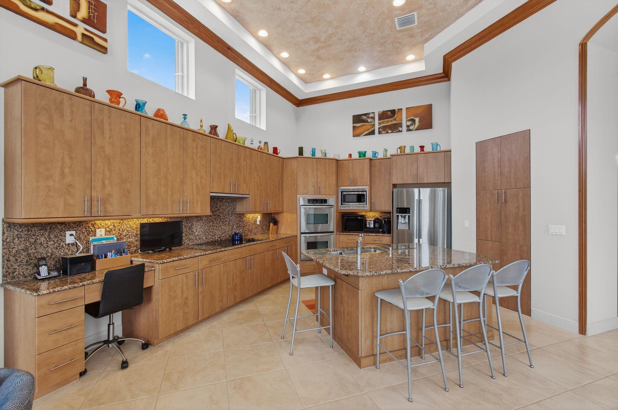 Wellington, Florida, 33414, United States, 5 Bedrooms Bedrooms, ,5 BathroomsBathrooms,Residential,Active,1943719